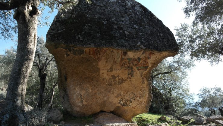 Yediler Manastırı’ndaki fresk tahrip edildi