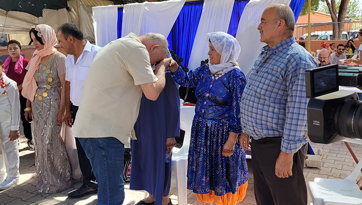 AK Parti belediye başkan aday adayı veteriner hekim Durmuş Özdemir; mahalle mahalle, köy köy vatandaşları ziyaretlerini sürdürüyor…